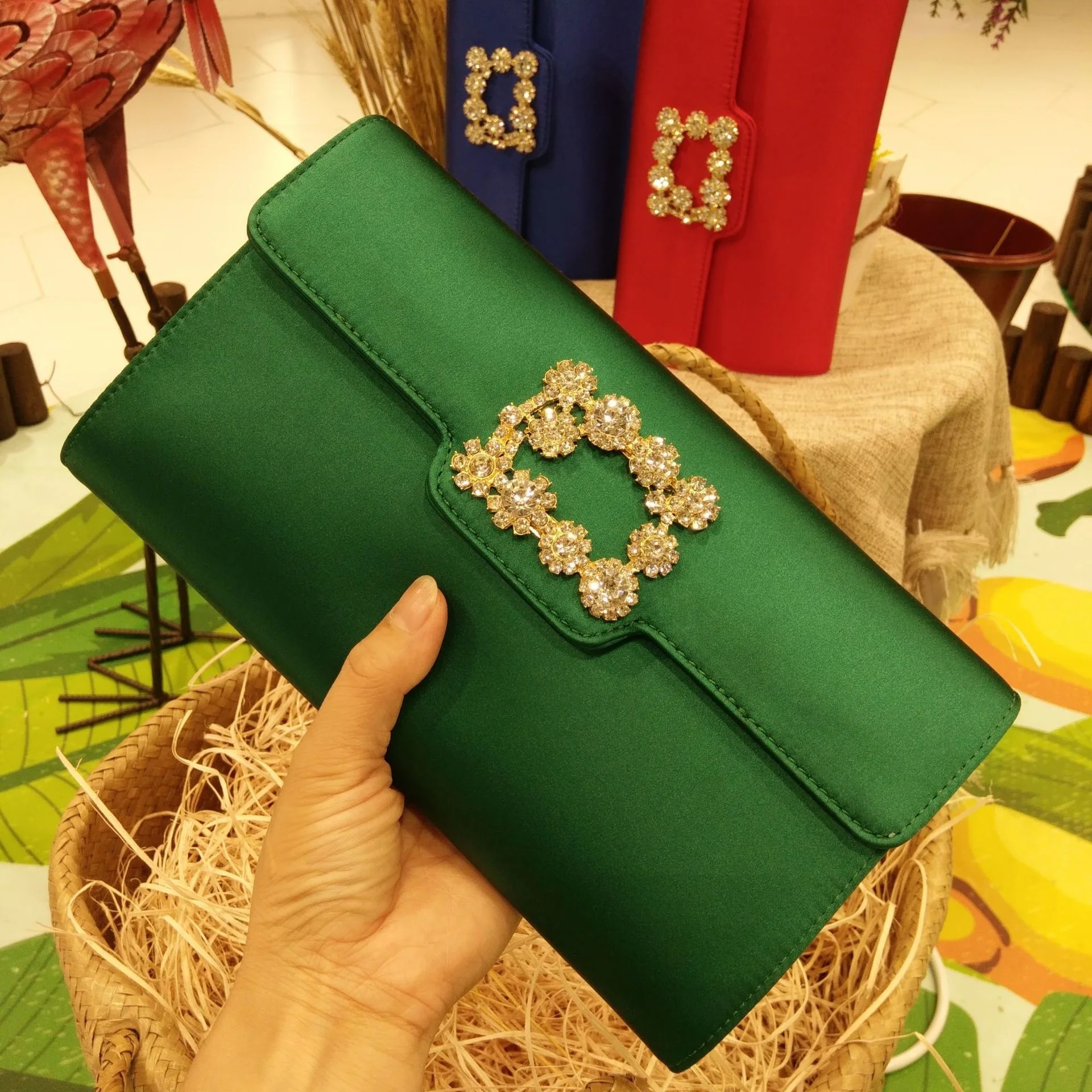 

high quality luxury brand Real silk lady temperament horizontal square celebrity diamond inlaid dinner handbag