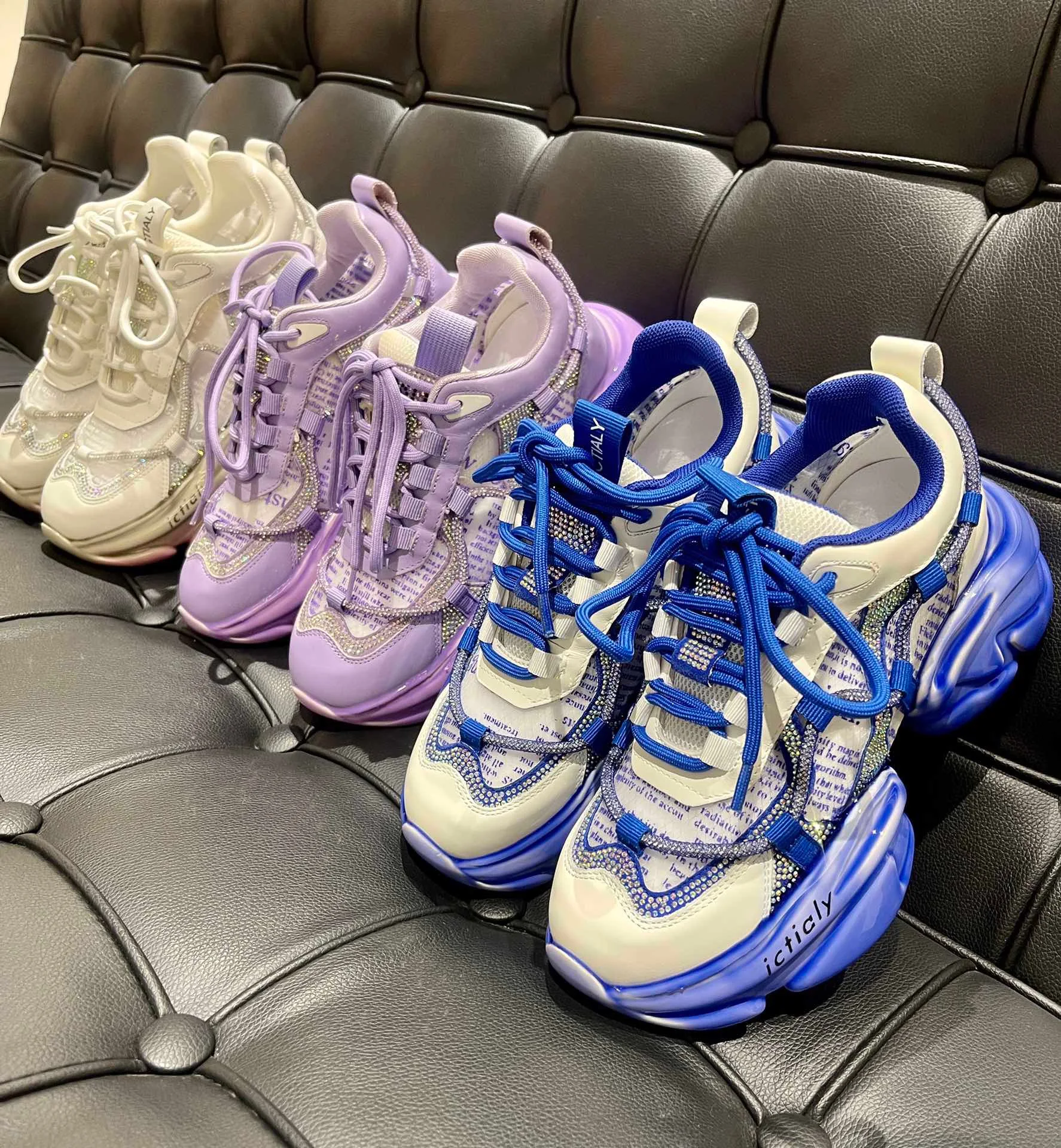 Женские сетчатые кроссовки из натуральной кожи