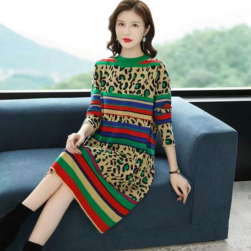 Рисунок 4 - Женское трикотажное платье-свитер