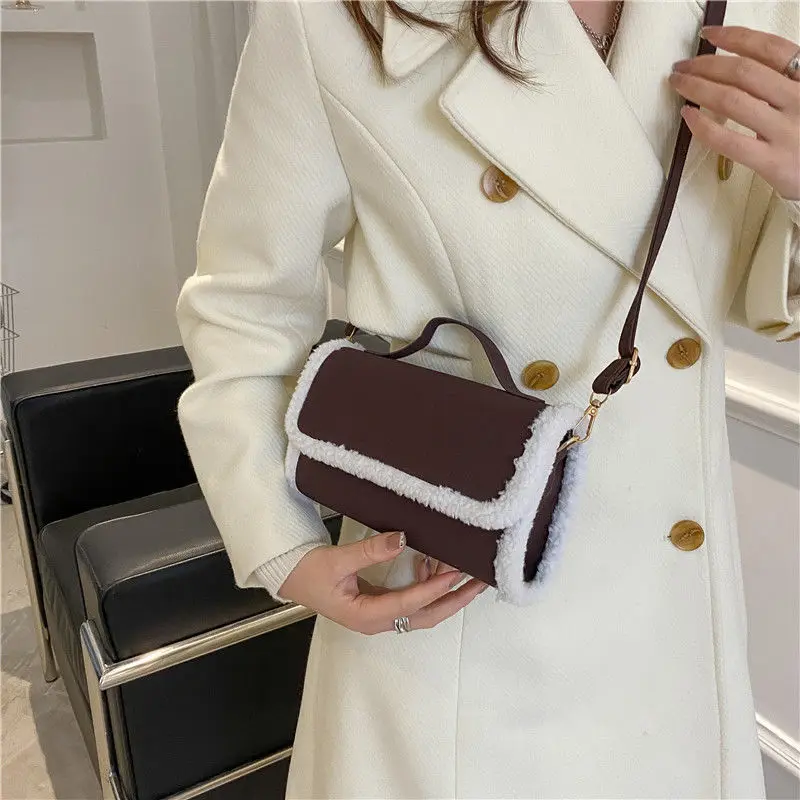 Женская сумка через плечо Наплечная Сумка плюшевая зимняя теплая роскошная