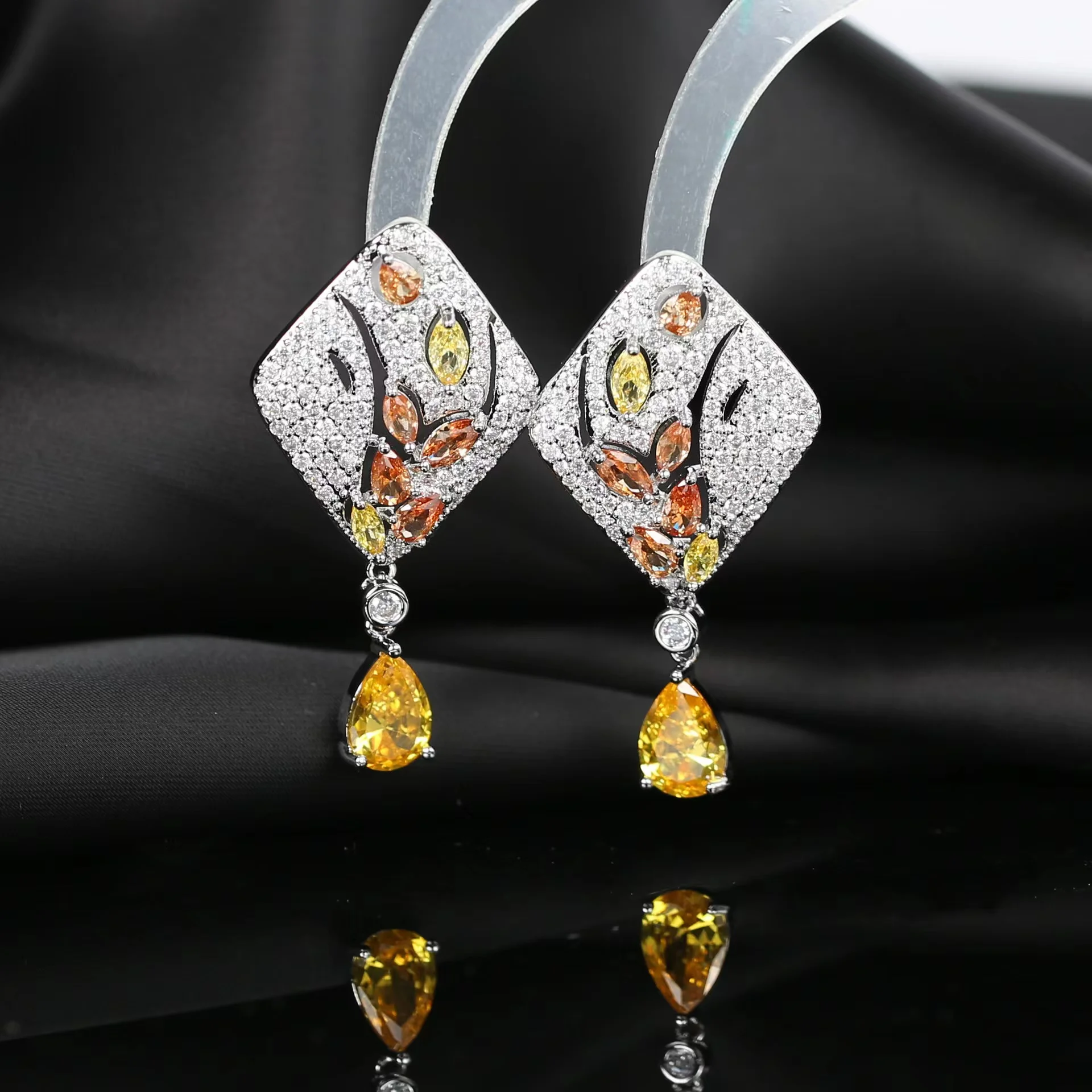 

Luxury Summer Party Earrings CZ Cubic Zircon Brazil Gold Drop Earrings For Women Wedding Engagement Fashion Jewelry Gift 2022