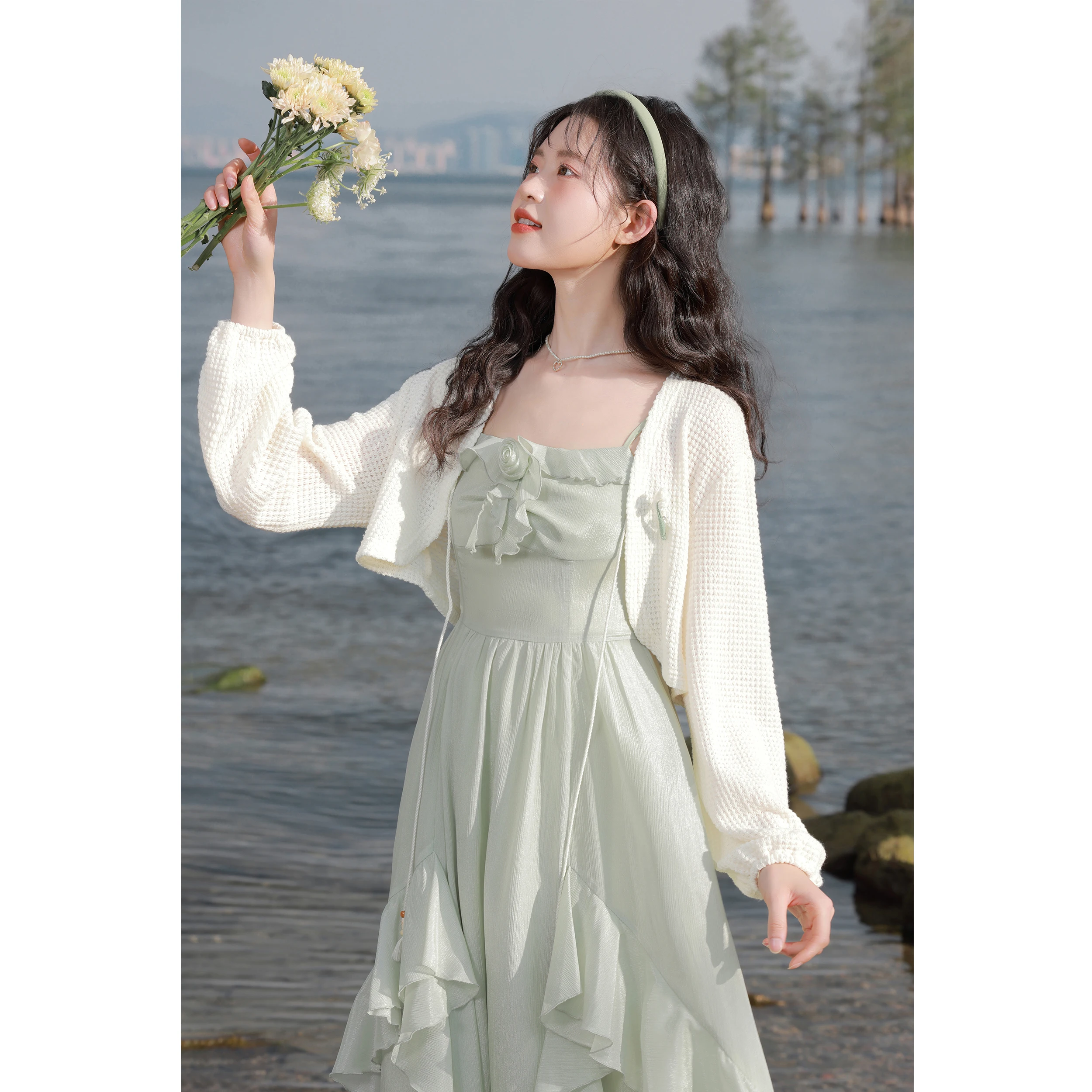Ling Yi French sle Mint Green Sling Dress Women Summer 2024 New Small Poster Vacation a Word Length Skirts