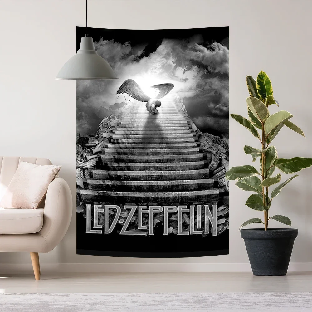 

Гобелен с обложкой альбома Old Music