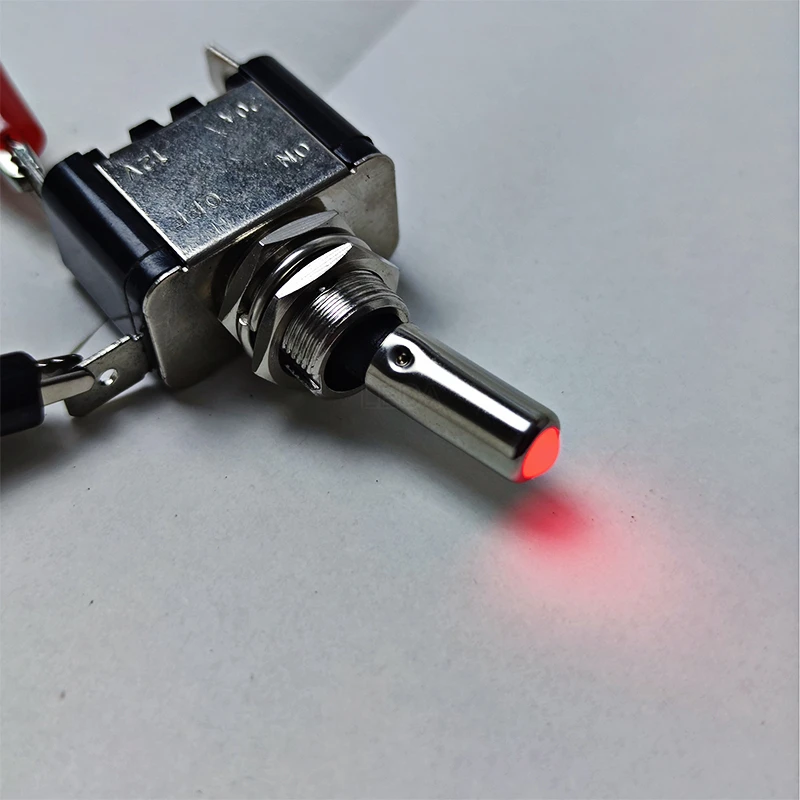 

Светодиодный тумблер 12В 20А красный