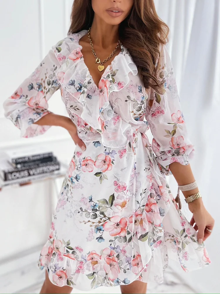 

Женское платье с рюшами и юбкой, элегантное привлекательное офисное платье с принтом, лето 2022