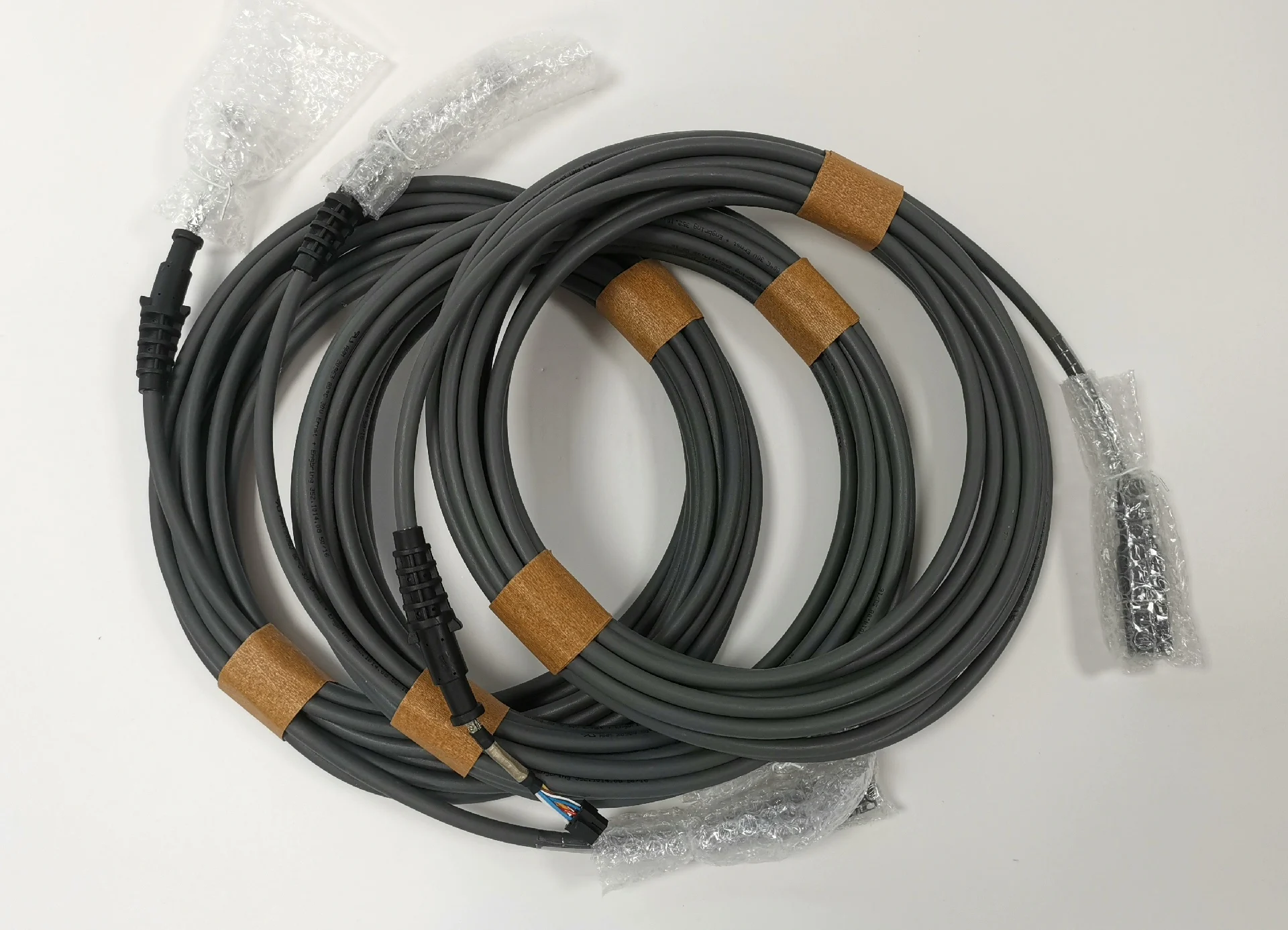 Фото X19 00-320-104 Учебный подвесной кабель для KUKA №1