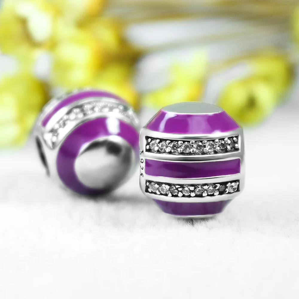 

Браслет из серебра 2023 пробы с фиолетовым звездным небом