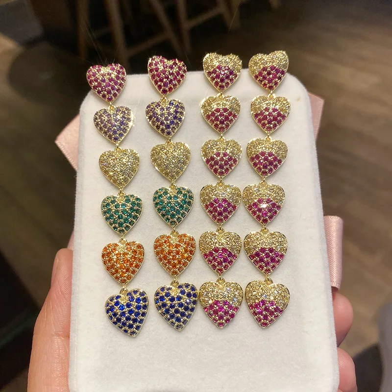 

Женские длинные серьги-подвески с фианитами