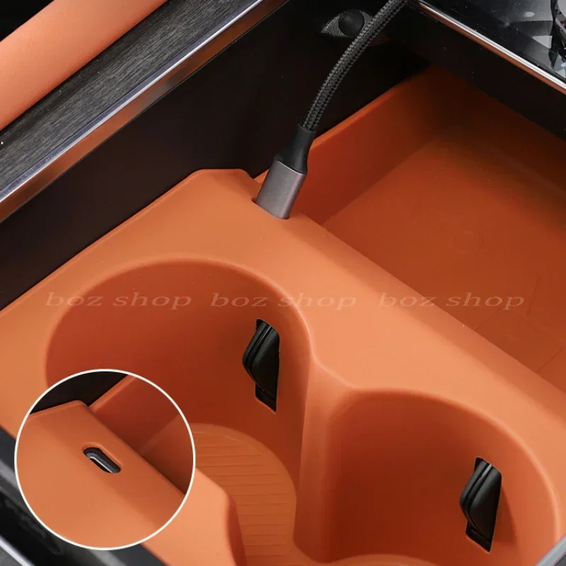 Держатель для стакана AITO M9 с центральным управлением