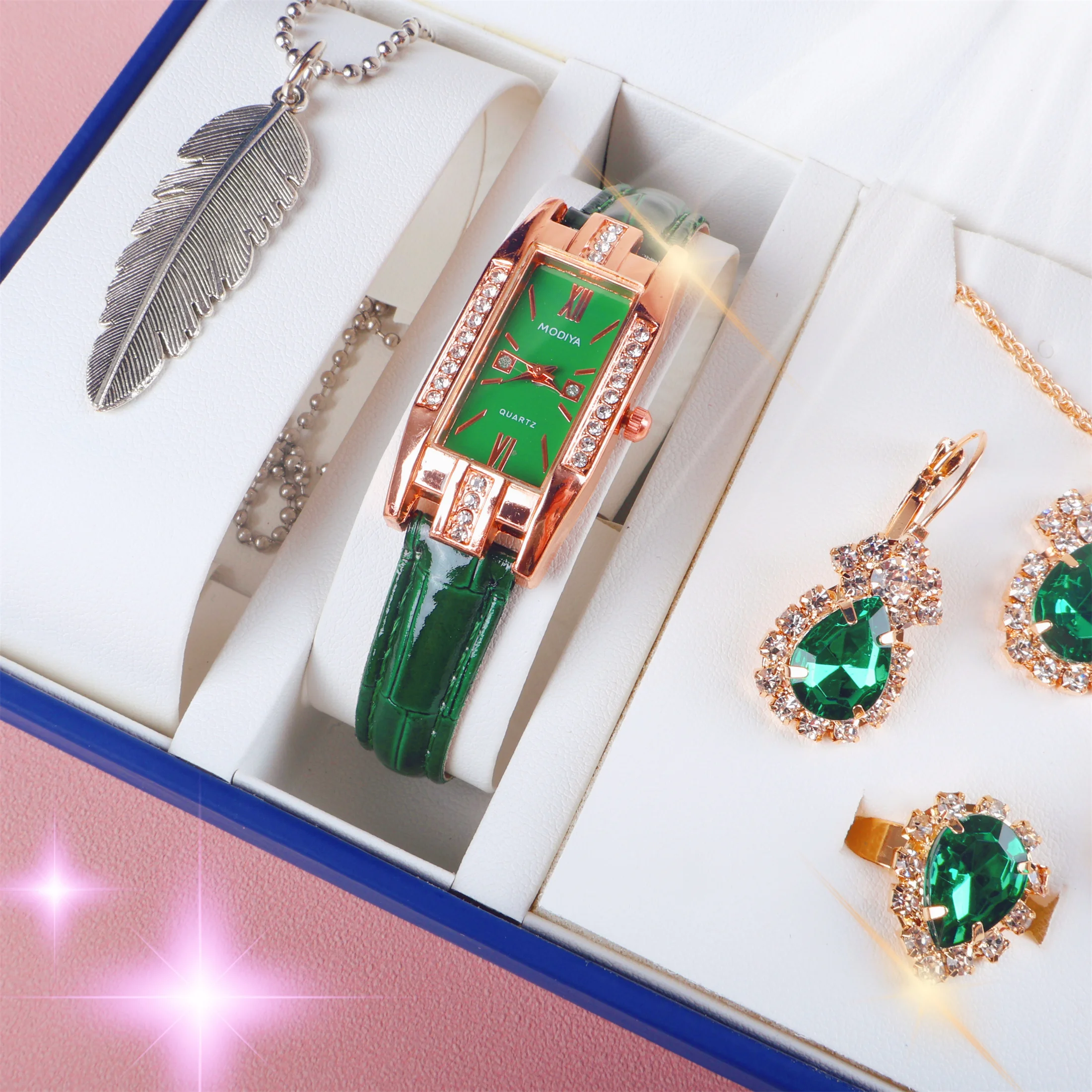 Женские прямоугольные кварцевые часы с кожаным ремешком