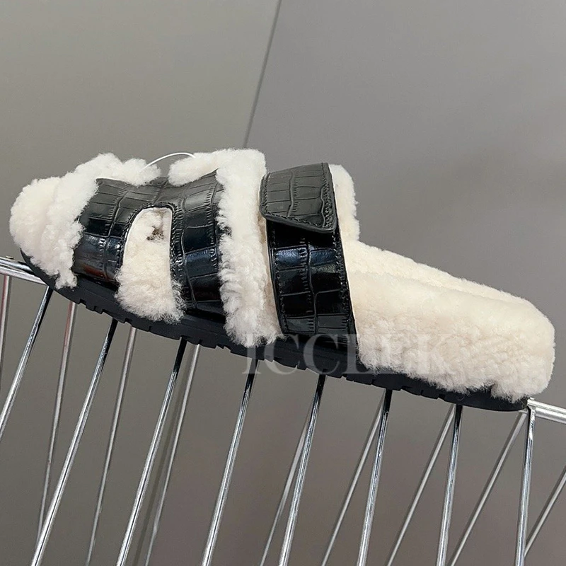 

Slippers Female Winter New Narrow Band Upper Design Platform Sandals Wool Materia Warm Open Toe Lovers Slippers