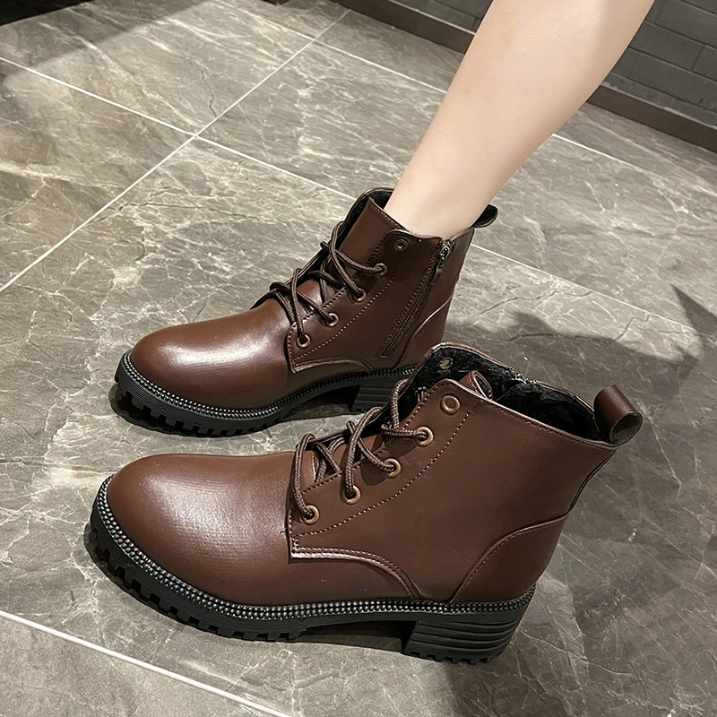 

Women's Large Size Martin Boots 2021 Winter New Women British Style Fashion Short Boots Ladies Round Toe Lace Up Ankle Boots