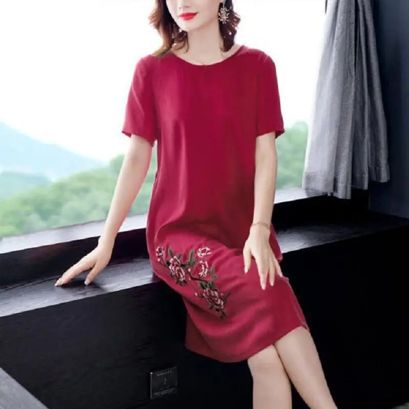 

Casual Loose T Shirt Dress for Women Embroidery Summer Dress Holiday Beach Female Dresses Daily Wear Plus Size