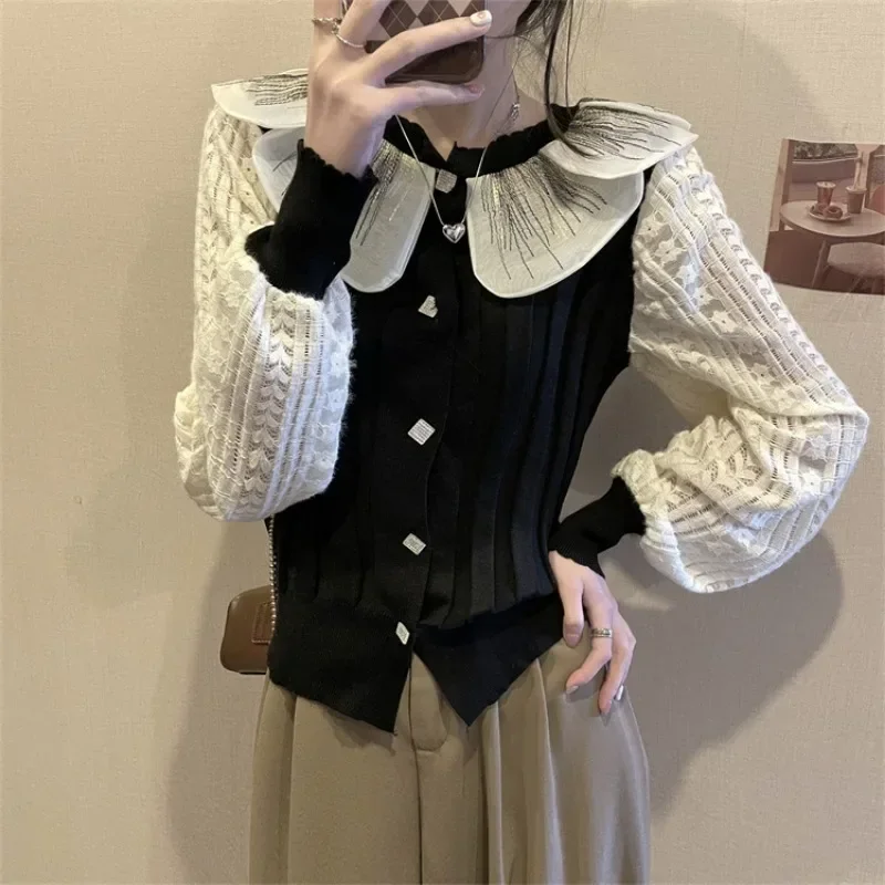 

Женский свитер с длинным рукавом и кукольным воротником