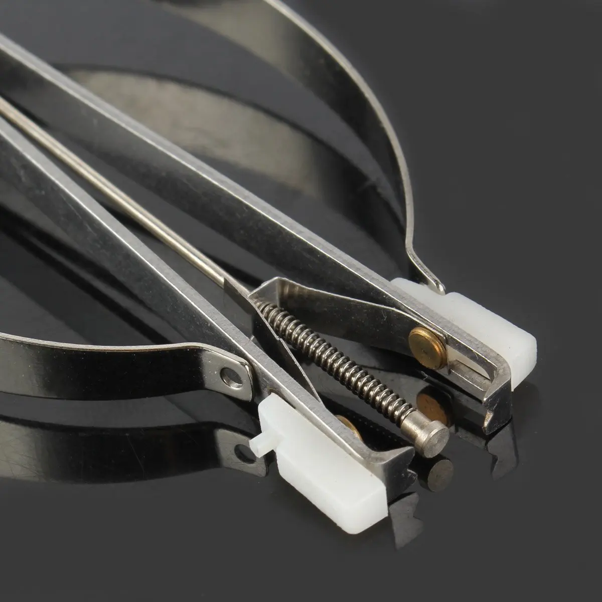 Зажим-съемник для наручных часов