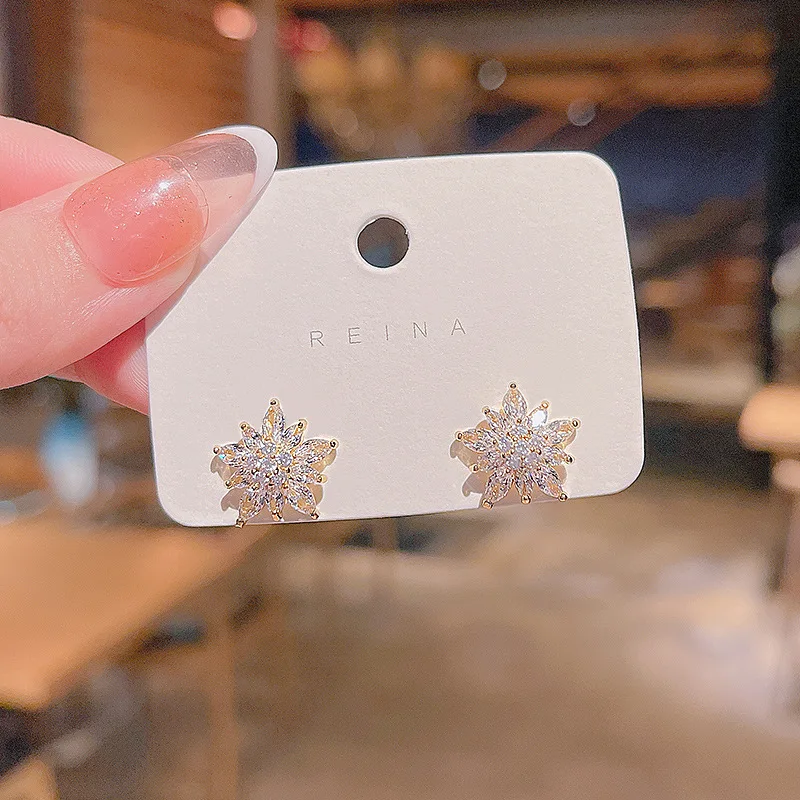 

S925 Sterling Silver Needle Delicate Zirconia Decor Snowflake Stud Earrings