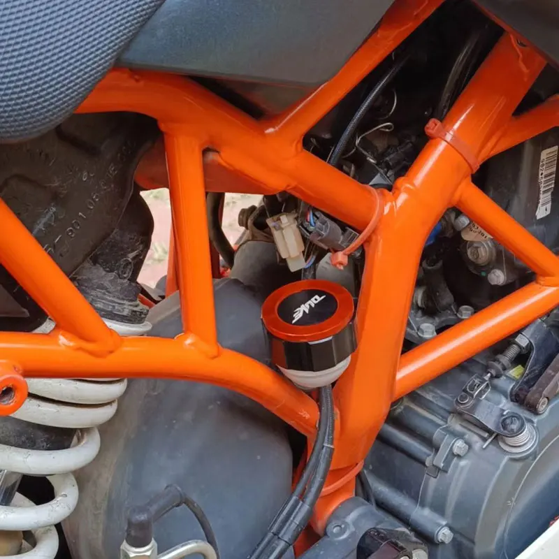 

Aluminum alloy accessories for KTM Duke 125 200 390 Duke125/200/390motorcycle rear brake oil tank cover oil pan cover protection