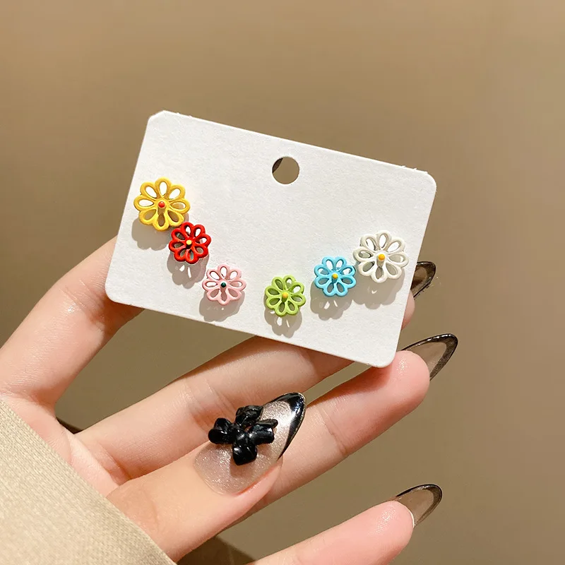 

New S925 Silver pin earrings summer candy color Daisy earrings simple set