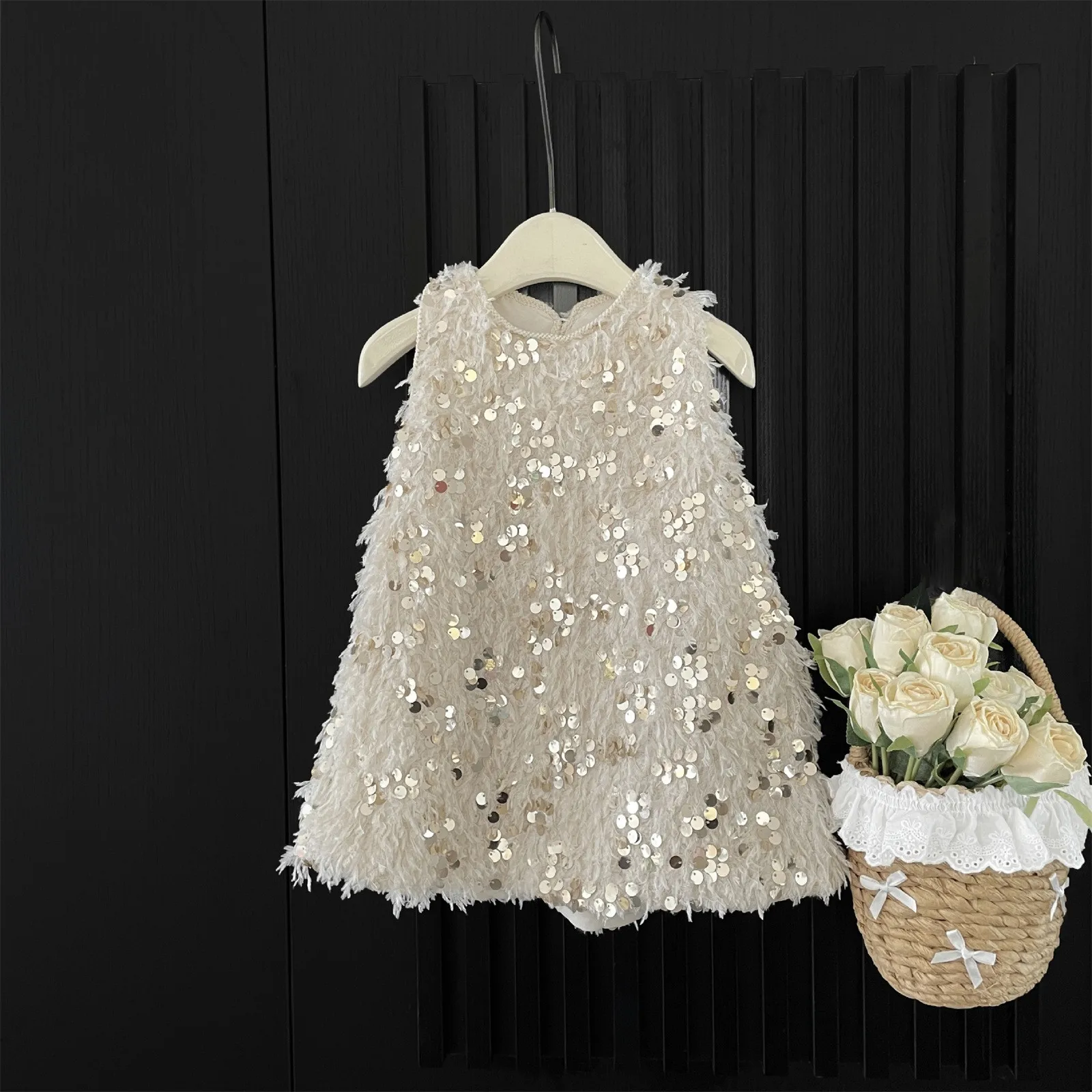 Детский жилет с бахромой и блестками для девочек