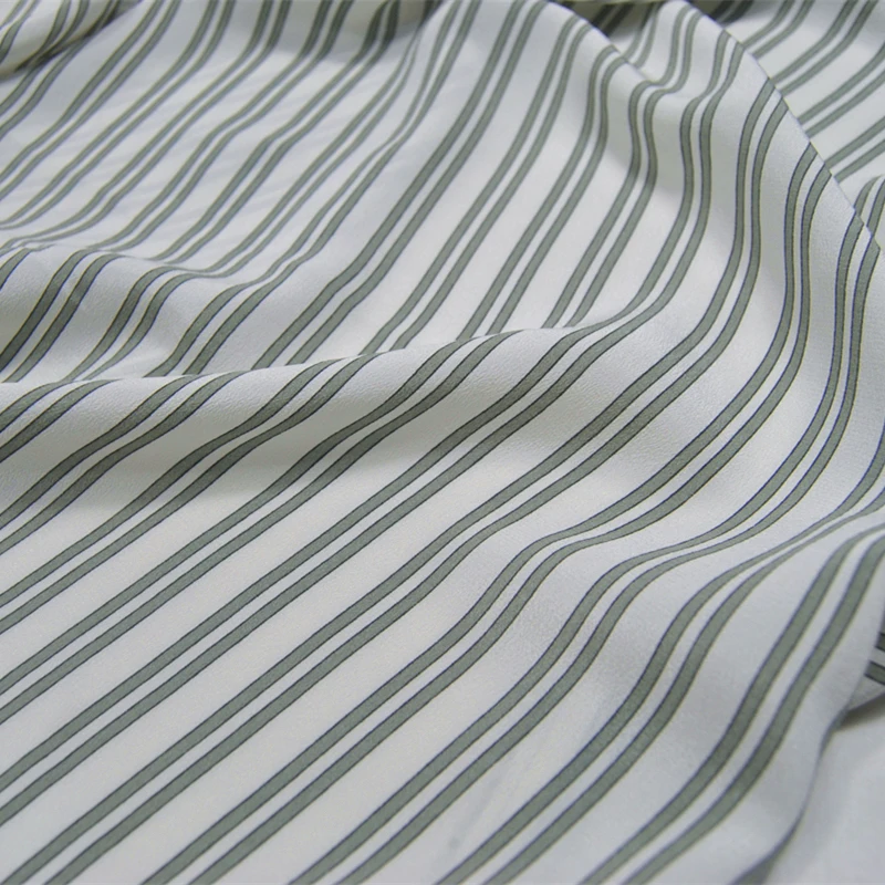 

Wide White Bottom Vertical Stripes Simple Silk Crepe De Chine Dress Shirt Skirt Mulberry Silk Clothing Fabric