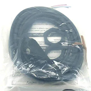 

Фотоэлектрический датчик E3FADN12 2M в коробке, 1 шт.