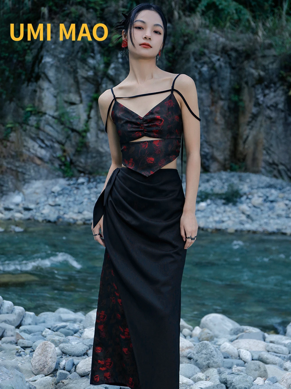 

UMI MAO Yamamoto Niche Design Sense Half Skirt Summer Female Collision Color Splicing New Chinese Style Thin Slit Wrap Skirts