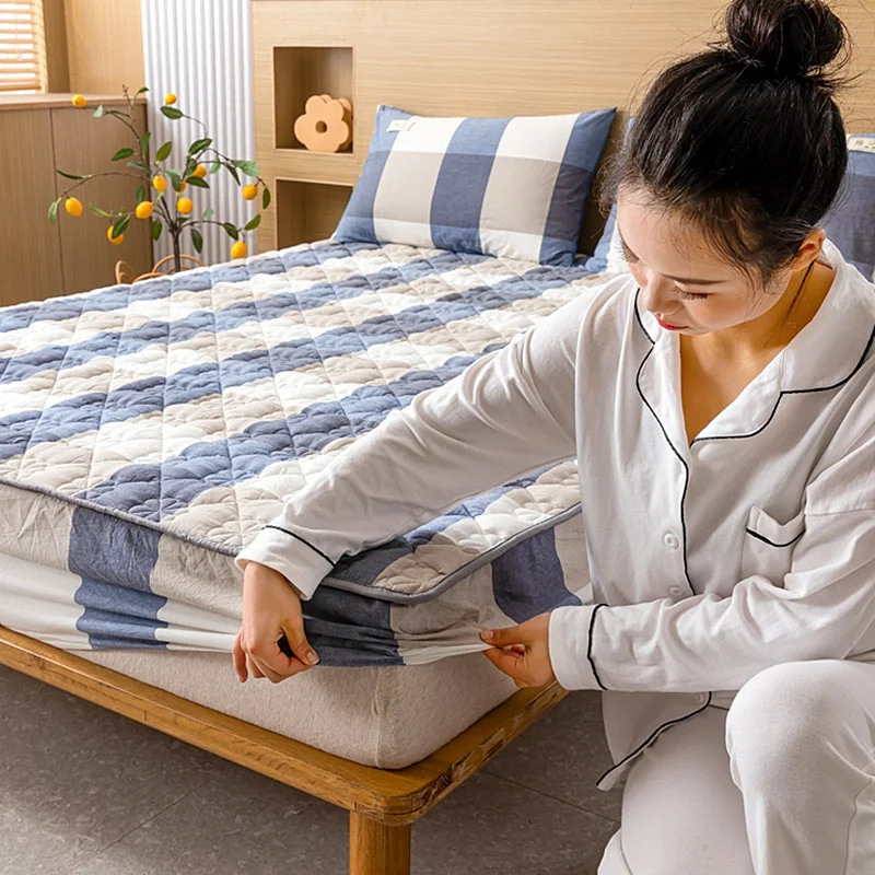 

Bed Sheet Mattress Pad Protector Cover Breathable High Quality Noiseless Quilting Process Soft Breathable Thicken Solid Bedsheet