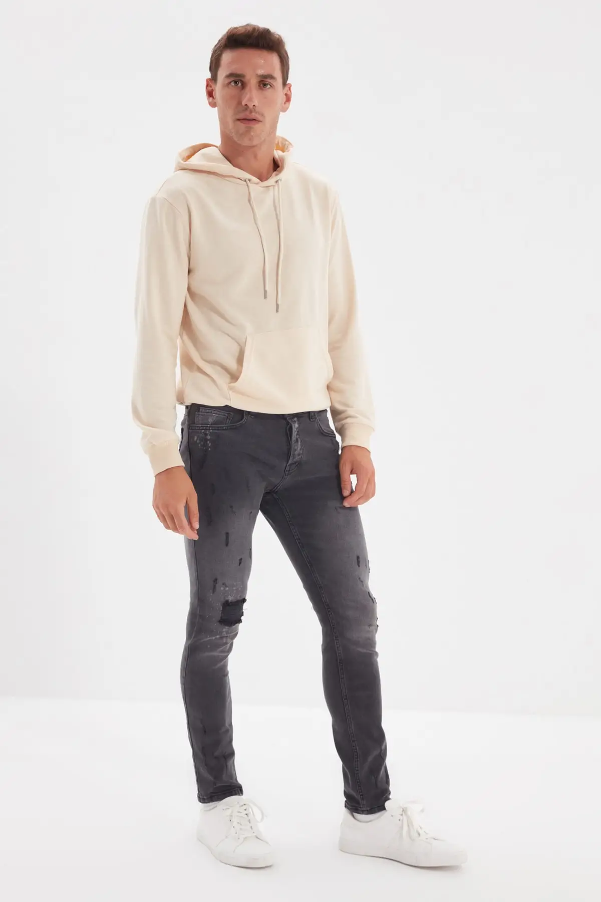 

Trendyol Male Skinny Fit Destroylu Sputtering Effect Jeans TMNAW22JE0307