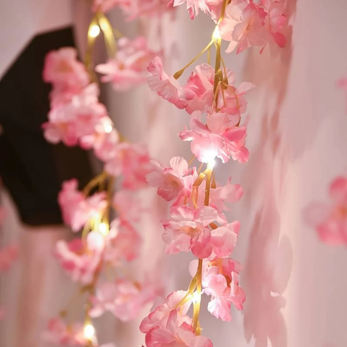 

Цветные светодиодные гирлянды Peach Forest 20 LED