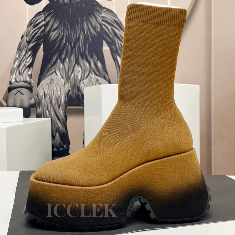 

Осенние короткие ботинки для женщин, новые эластичные облегающие ботинки-носки с нескользящей подошвой, женская обувь на платформе