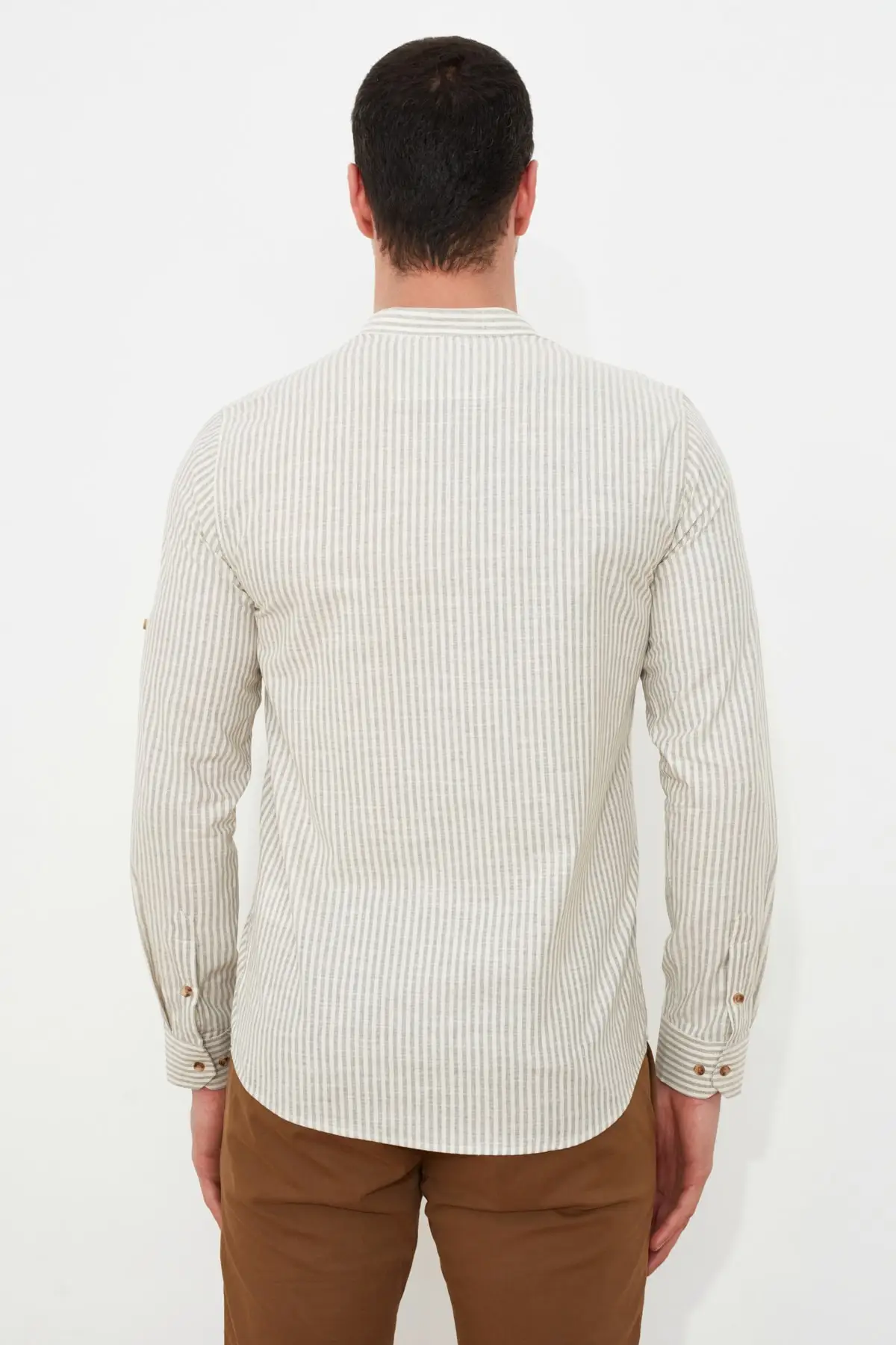 

Trendyol Male Slim Fit Crew Neck Epaulets Striped Shirt TMNSS21GO0767