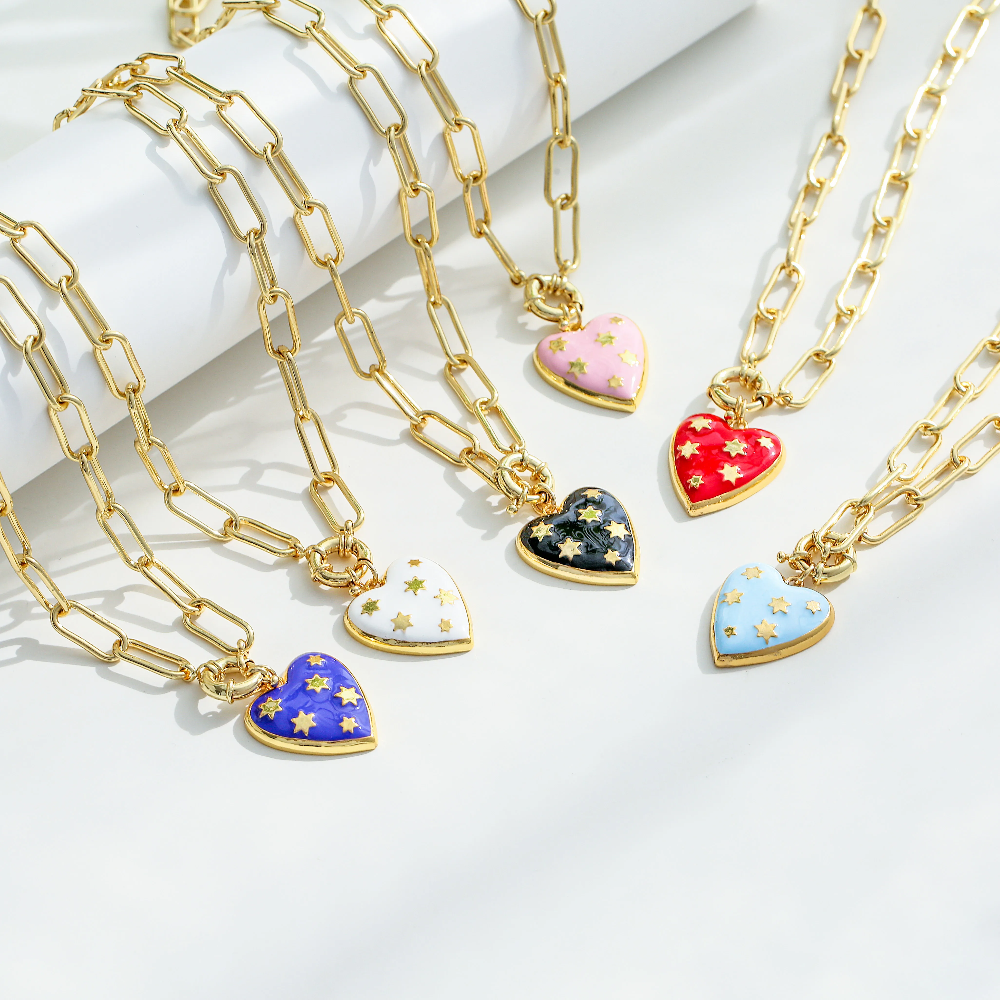 

HECHENG,Trendy Simple Star Heart Pendant Necklace For Women Girls 18K Gold Plated Color Choker Fashion Jewelry