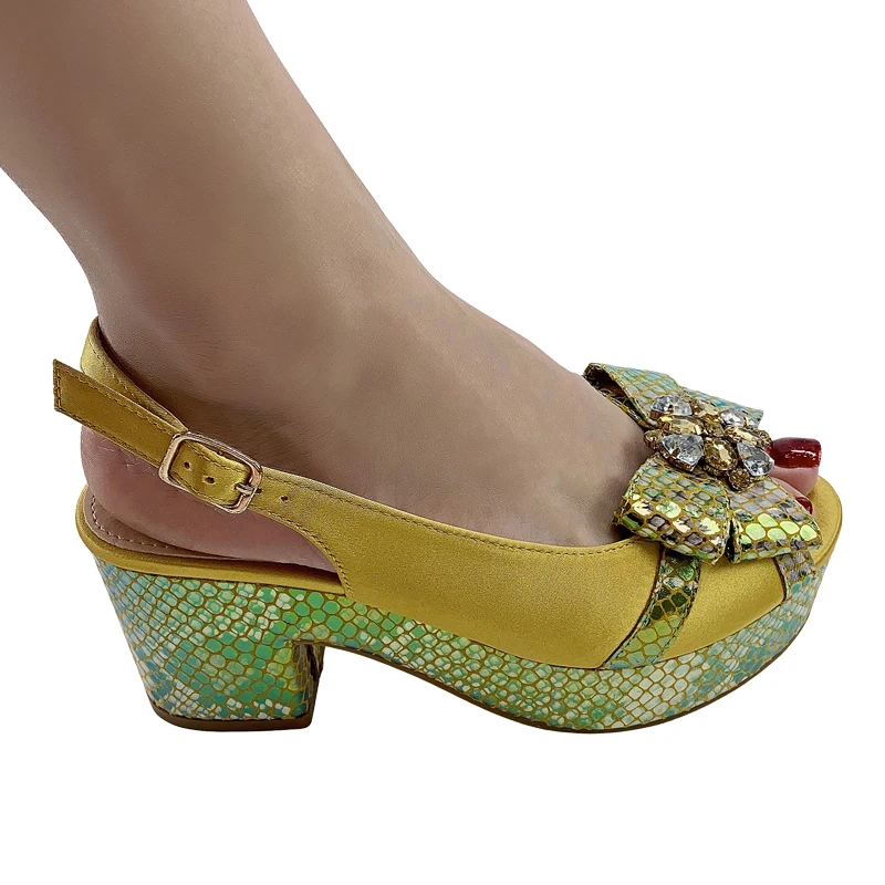 2023 Nigerian Purple Women's Party High Heels Butterfly Gem Decoration Fashion Summer Sandals Wedding Women Shoes