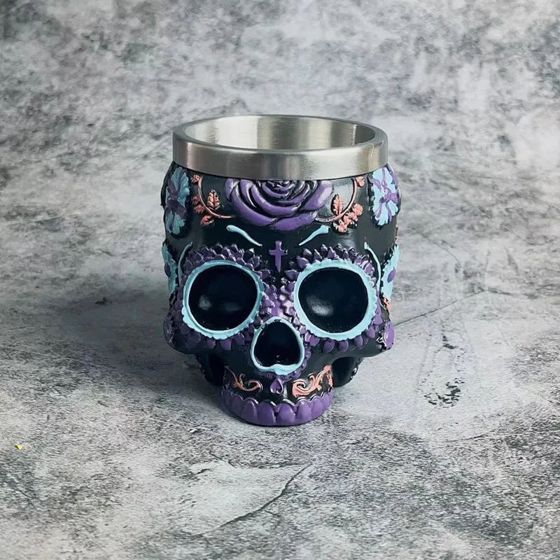 

Halloween Decoration Purple Skull Figurine Resin Stainless Steel Statue Shot Glass American Vintage Creative Wine CUP Home Decor