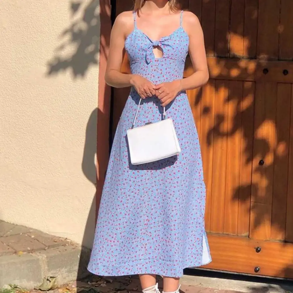 

Платье женское средней длины с открытыми плечами и цветочным принтом