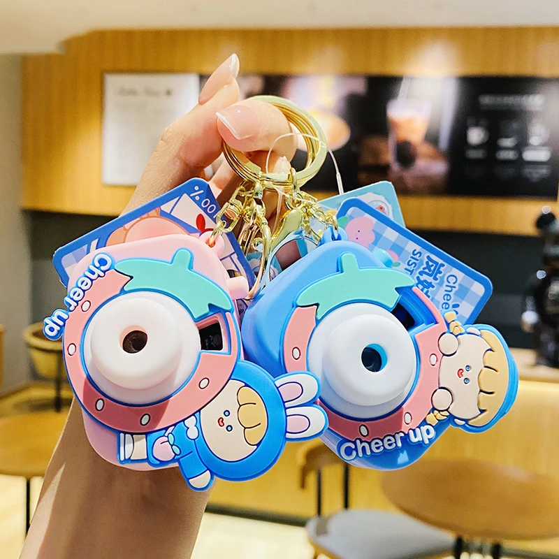 Креативный игрушечный брелок с радужной проекцией камеры фонариком детский