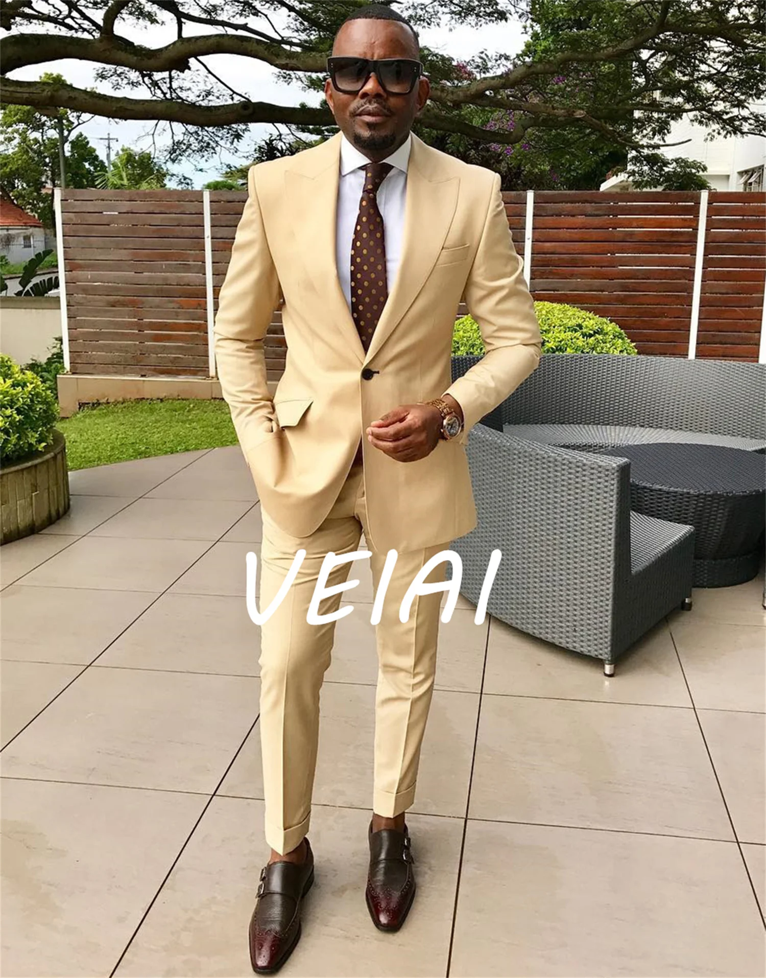 

2023 New Arrival Men Suits Champagne Groom Tuxedos Peak Lapel Groomsmen Wedding Best Man 2 Pieces ( Jacket+Pants)