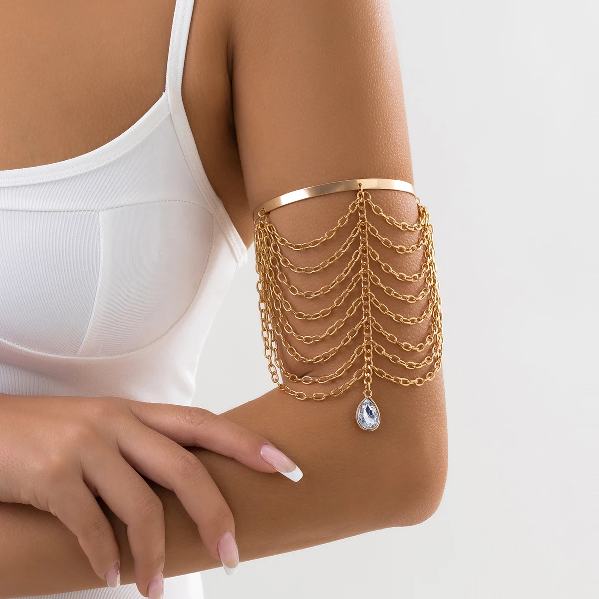 

Layered Chain with Crystal Pendant Upper Arm Bracelet for Women Charms Trendy Open Arm Cuff Bracelets 2023 Fashion Jewelry Gifts