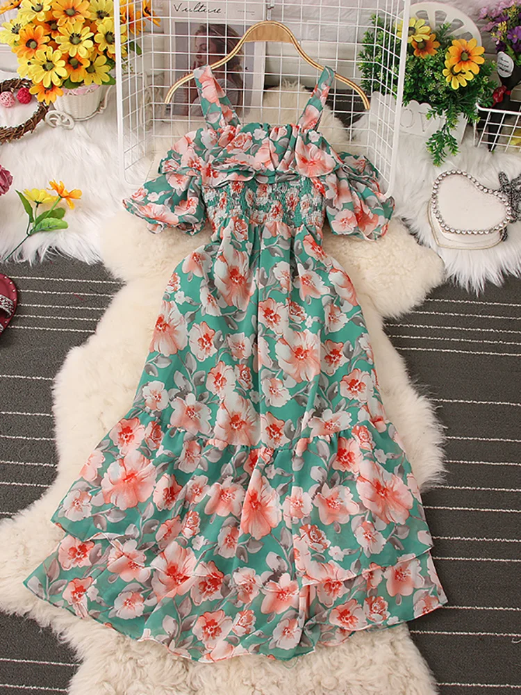 

Платье женское ТРАПЕЦИЕВИДНОЕ с открытыми плечами, пикантное пляжное с цветочным принтом на бретелях-спагетти, с вырезом лодочкой и оборка...