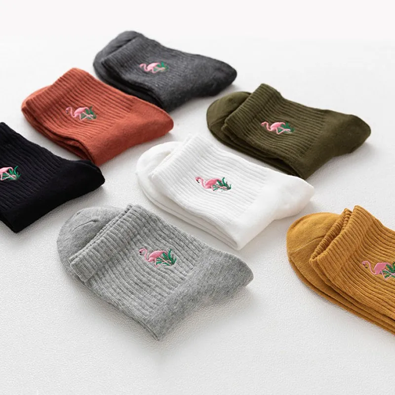 Женские хлопковые носки новые универсальные с вышивкой фламинго милые