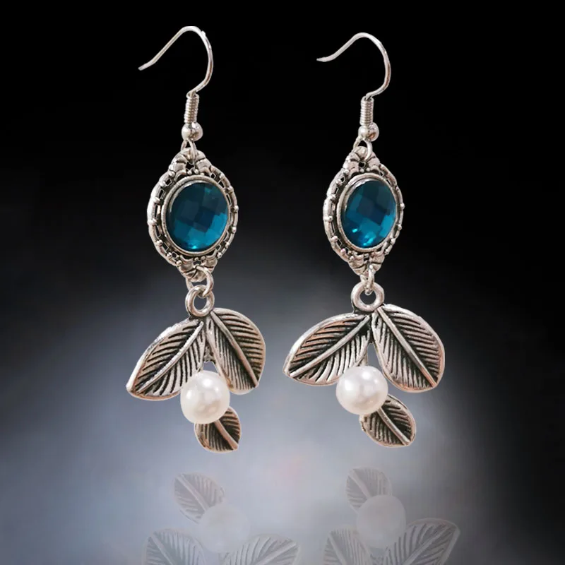 

Trendy Women Earrings Carving Leaf Earrings Vintage Silver Color Inlaid Blue Zircon Crystal Wedding Drop Earrings Jewelry