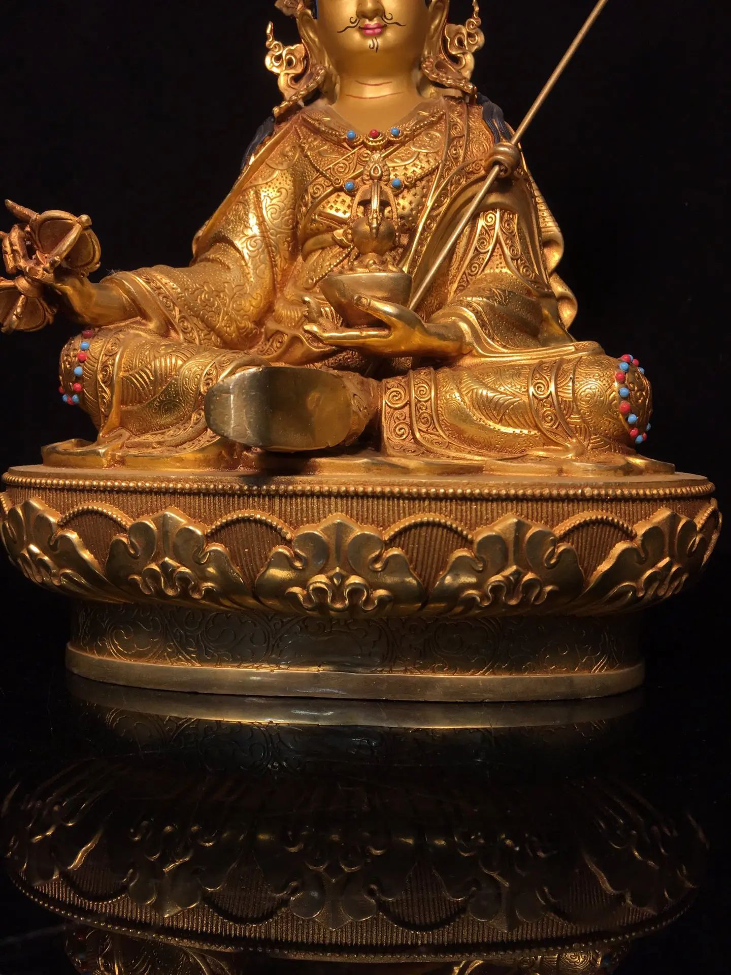 13-дюймовая коллекция тибетского храма старая бронза позолоченная окрашенная для