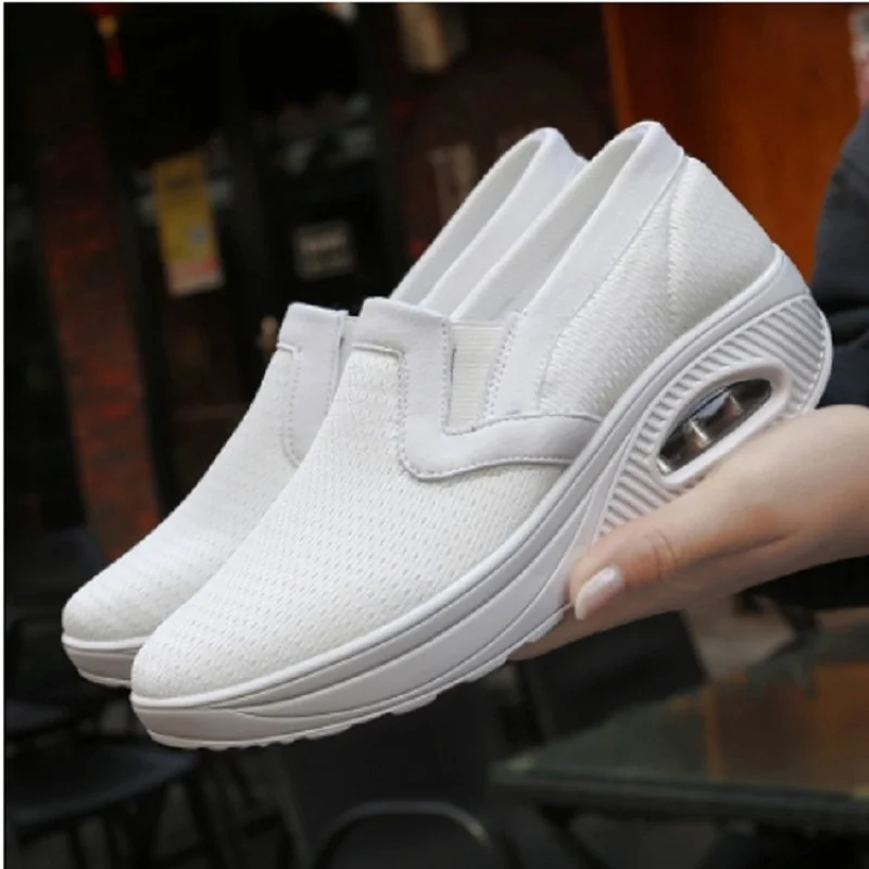 2022 New Summer Women's Casual Shoes Mesh Sneakers Thick Sole Wedge Casual Shoes Breathable Versatile Comfortable Sneakers Women