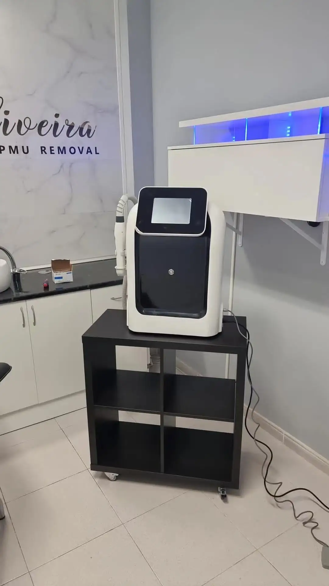 2023 New Portable Picosecond Tattoo Removal Laser Machine Q-Switch ND Yag Micro Laser for Pigment Removal Micro Laser for Acne R enlarge