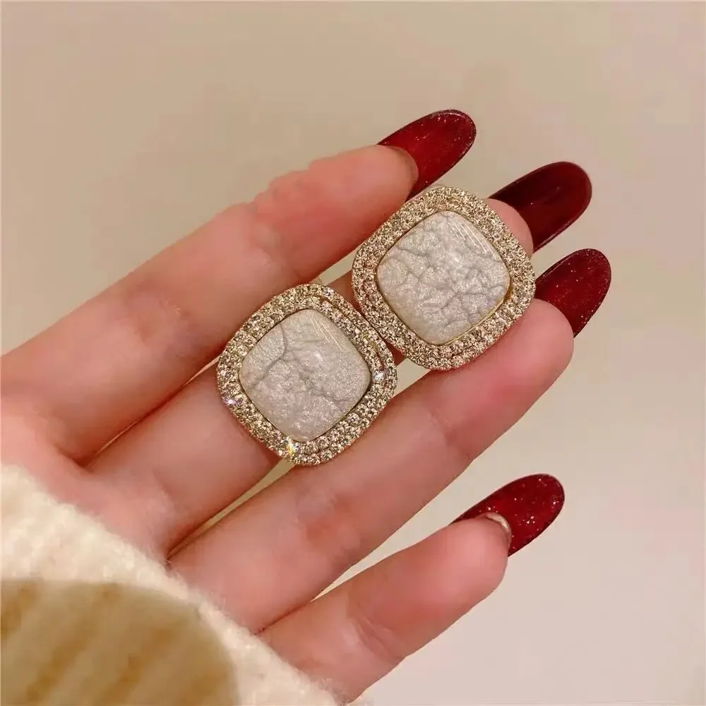 Высококачественные серьги из синтезационного циркония сплава во французском