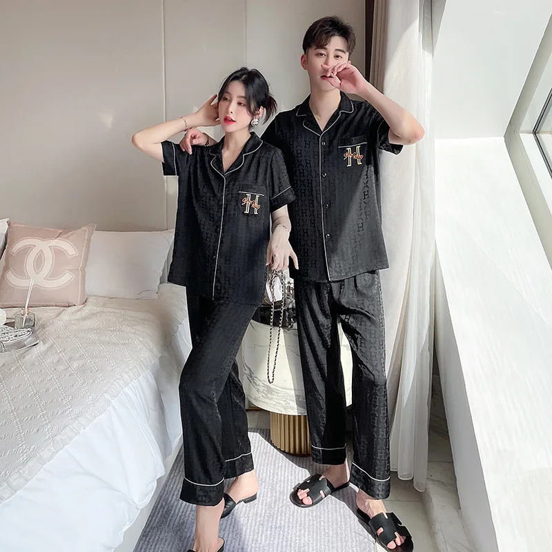 2022 new pajamas women summer ice silk short-sleeved cardigan suit spring and autumn thin section hot selling loose home wear