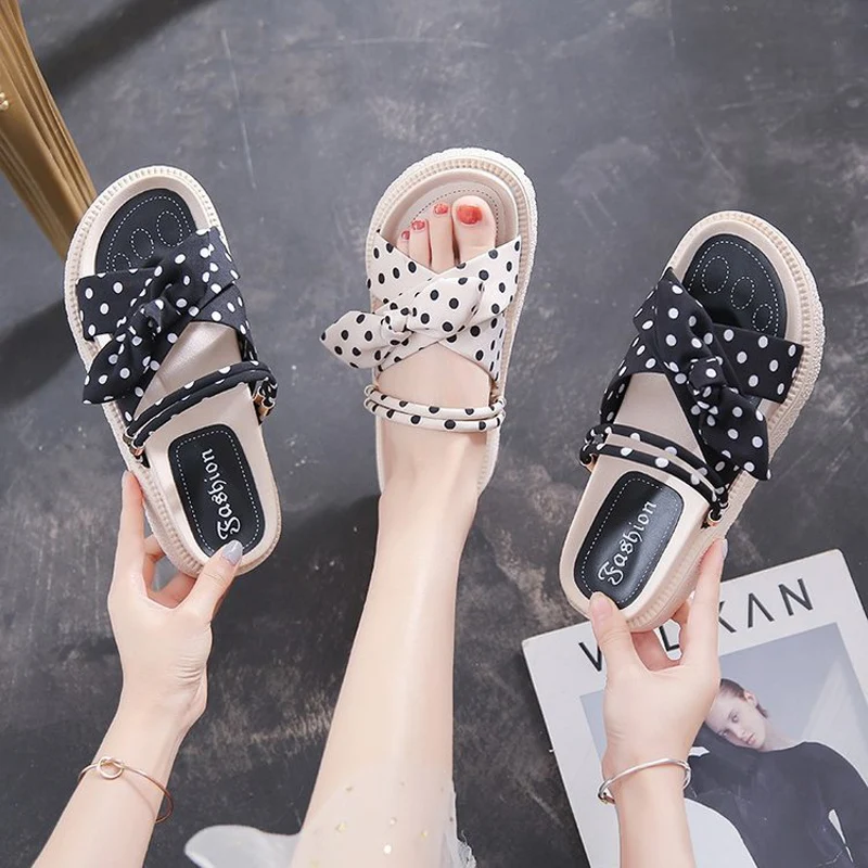 

2022 Summer Thick Rubber Sole Women Beach Sandals Polka Dot Bow-Knot Lady Slip-On Beach Slippers Fairy Style Lady Flip Flops