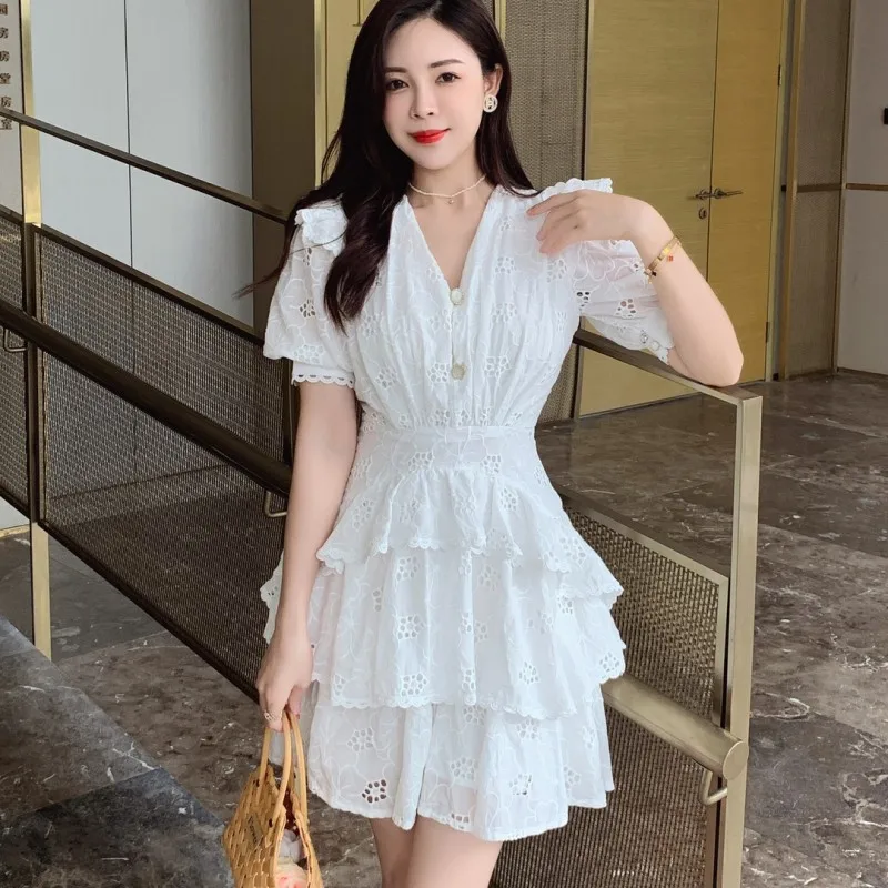 

2022 Summer French Lace Lace Hollow V-Neck Dress Female Puff Sleeve Short Dress