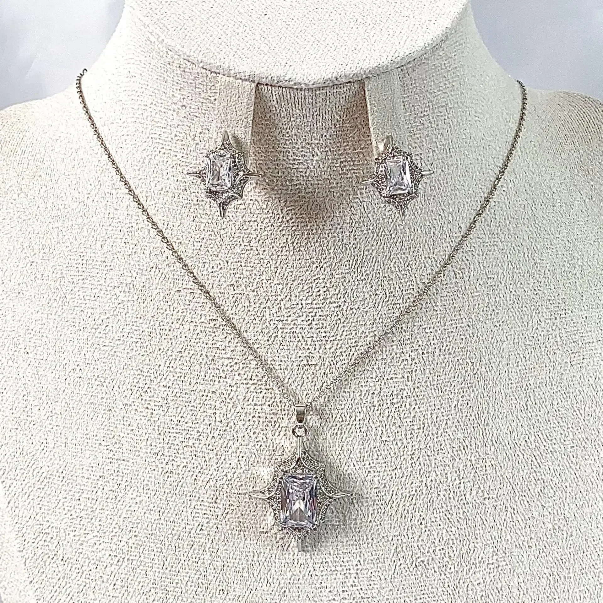 Роскошные женские серьги в стиле Ins с цирконием и медными инкрустированными