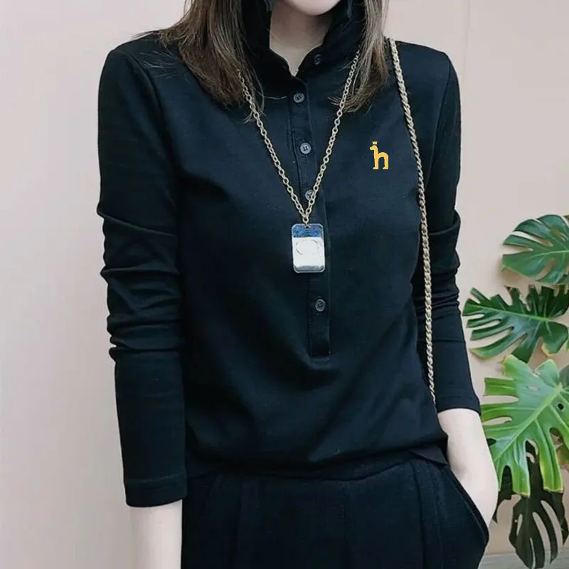 Brand Embroidery Logo White Women Shirts 2023 New Summer Loose Design Sense Small Women T-Shirts Retro Style Tees Top